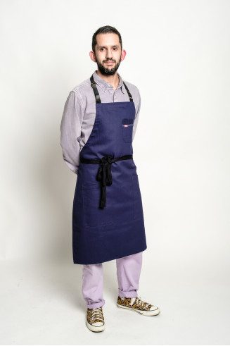 tablier de cuisine bleu marine et lanière cuir.