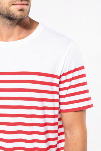 Camiseta de rayas rojas
